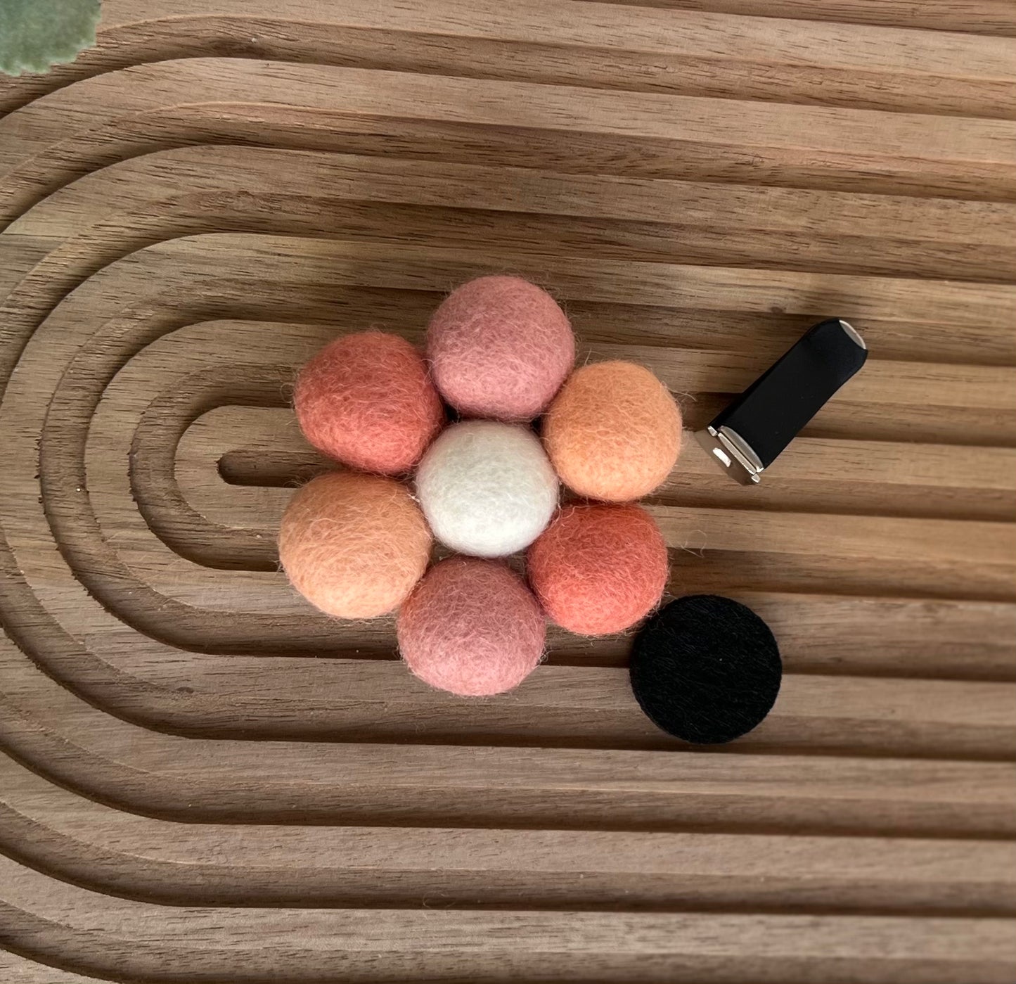 Daisy Car Vent Clips